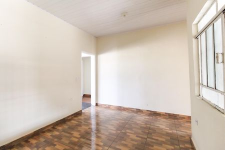 Casa para alugar com 102m², 2 quartos e 1 vaga Casa para alugar com 102m², 2 quartos e 1 vagaSala