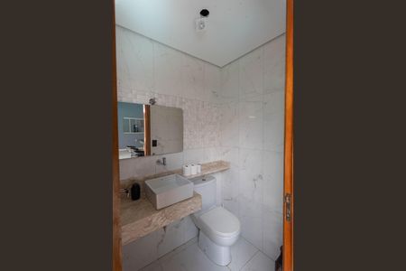 Casa para alugar com 218m², 3 quartos e 3 vagas Casa para alugar com 218m², 3 quartos e 3 vagasBanheiro da Piscina