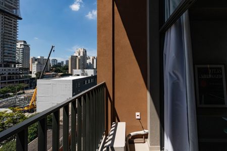 Studio para alugar com 28m², 1 quarto e sem vaga Studio para alugar com 28m², 1 quarto e sem vagaVaranda