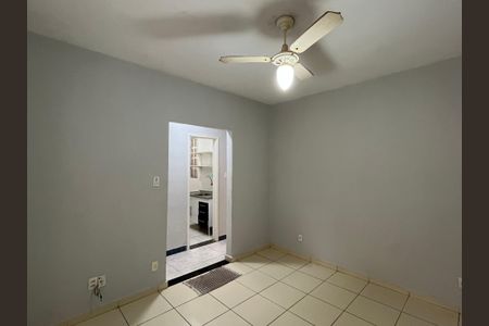 Sala de kitnet/studio para alugar com 1 quarto, 35m² em Embaré, Santos