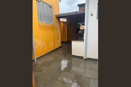 Casa à venda com 206m², 2 quartos e 5 vagasFoto 01
