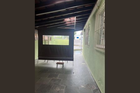 Casa à venda com 206m², 2 quartos e 5 vagasFoto 01