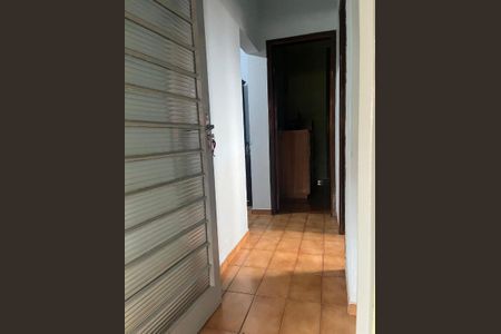 Casa à venda com 206m², 2 quartos e 5 vagasFoto 01