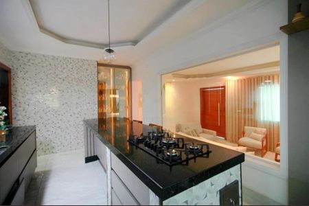 Casa para alugar com 550m², 4 quartos e 6 vagasFoto 15