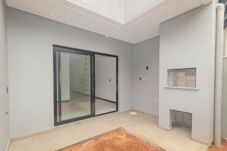Casa à venda com 92m², 2 quartos e 1 vagaVaranda