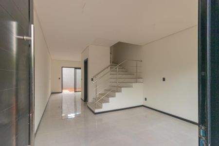 Casa à venda com 92m², 2 quartos e 1 vagaSala