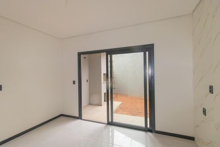 Casa à venda com 92m², 2 quartos e 1 vagaSala/Cozinha