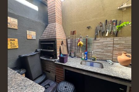 Casa à venda com 88m², 3 quartos e 1 vaga Casa à venda com 88m², 3 quartos e 1 vagaChurrasqueira