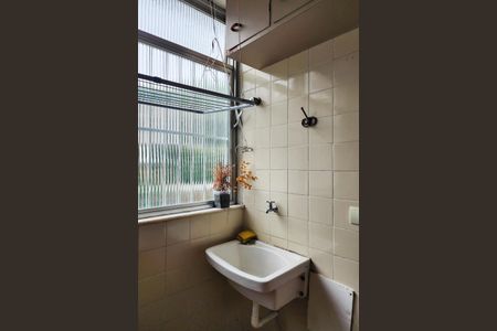 Apartamento à venda com 75m², 3 quartos e 1 vagaÁrea de Serviço 