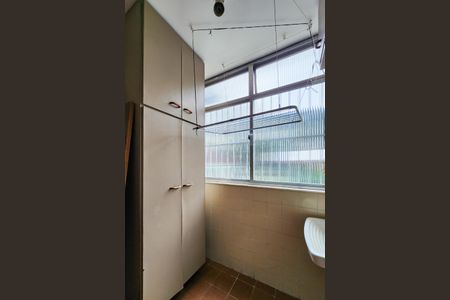 Apartamento à venda com 75m², 3 quartos e 1 vagaÁrea de Serviço 