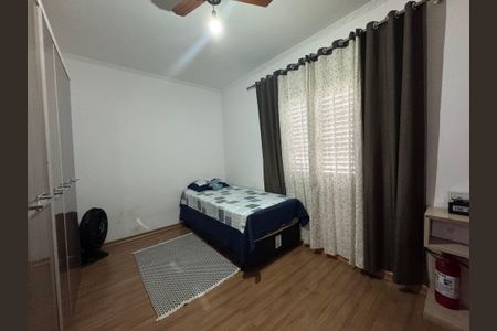 Casa à venda com 125m², 3 quartos e 2 vagasQuarto 3