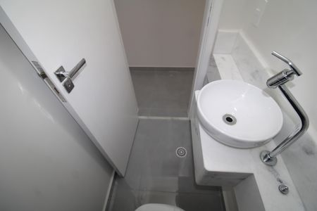 Casa à venda com 123m², 2 quartos e 2 vagasLavabo