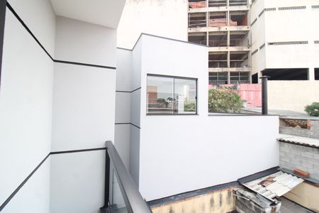 Casa à venda com 123m², 2 quartos e 2 vagasQuarto 1 - Varanda