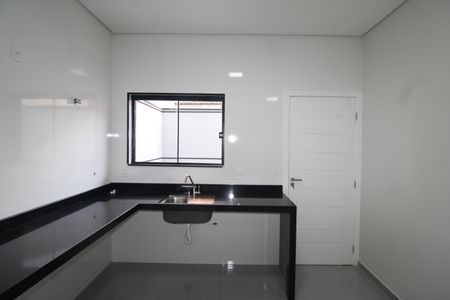 Casa à venda com 123m², 2 quartos e 2 vagasCozinha