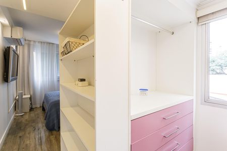 Apartamento à venda com 75m², 2 quartos e 1 vaga Apartamento à venda com 75m², 2 quartos e 1 vagaQuarto Suíte