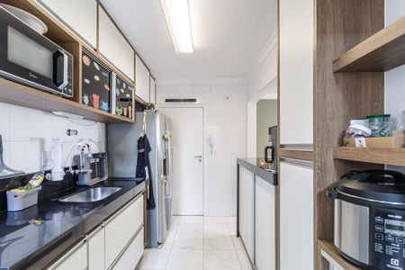 Apartamento à venda com 75m², 2 quartos e 1 vaga Apartamento à venda com 75m², 2 quartos e 1 vagaCozinha