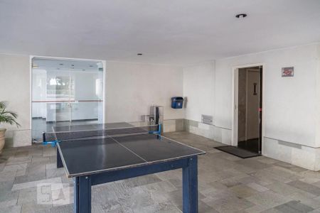 Apartamento à venda com 75m², 2 quartos e 1 vaga Apartamento à venda com 75m², 2 quartos e 1 vagaSalão de jogos