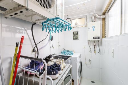 Apartamento à venda com 75m², 2 quartos e 1 vaga Apartamento à venda com 75m², 2 quartos e 1 vagaÁrea de Serviço