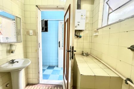 Casa à venda com 269m², 4 quartos e sem vagaBanheiro 