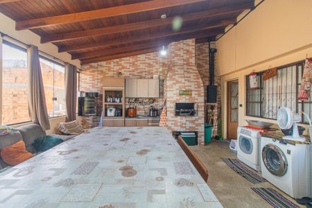 Casa para alugar com 60m², 4 quartos e 2 vagasChurrasqueira