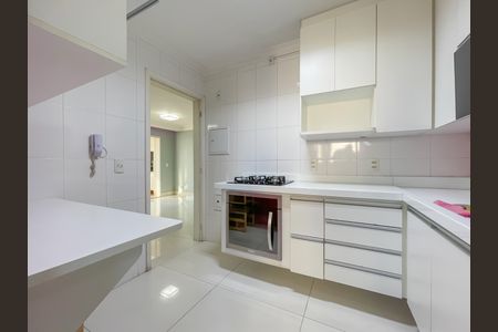 Apartamento para alugar com 84m², 2 quartos e 2 vagasCozinha