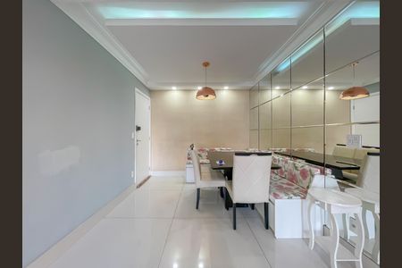 Apartamento para alugar com 84m², 2 quartos e 2 vagasSala