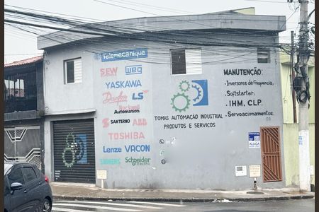 Studio para alugar com 32m², 1 quarto e sem vaga Studio para alugar com 32m², 1 quarto e sem vagaFachada