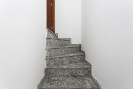 Studio para alugar com 32m², 1 quarto e sem vaga Studio para alugar com 32m², 1 quarto e sem vagaEntrada