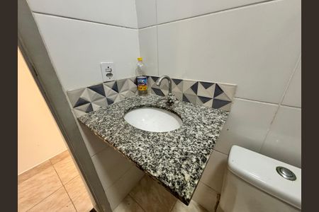 Casa para alugar com 40m², 1 quarto e 1 vaga Casa para alugar com 40m², 1 quarto e 1 vagaBanheiro 1