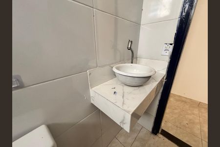 Banheiro de casa para alugar com 1 quarto, 40m² em Vila Libanesa, São Paulo