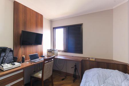 Apartamento à venda com 107m², 3 quartos e 2 vagasQuarto 3