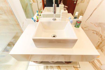 Apartamento à venda com 107m², 3 quartos e 2 vagasBanheiro da Suíte 2