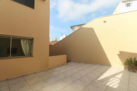 Casa à venda com 500m², 3 quartos e 5 vagasQuintal