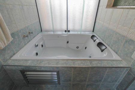 Casa à venda com 500m², 3 quartos e 5 vagasBanheiro da Suíte