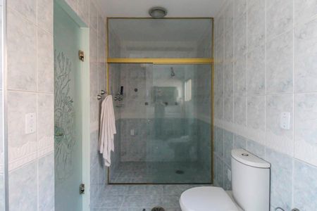 Casa à venda com 500m², 3 quartos e 5 vagasBanheiro da Suíte