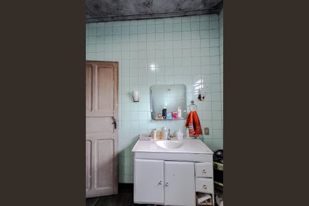 Casa à venda com 270m², 4 quartos e 2 vagasBanheiro