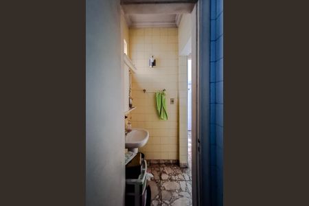 Casa à venda com 270m², 4 quartos e 2 vagasLavabo