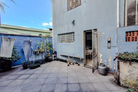 Casa à venda com 270m², 4 quartos e 2 vagasÁrea externa