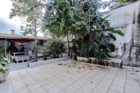 Casa à venda com 270m², 4 quartos e 2 vagasÁrea externa