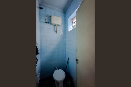 Casa à venda com 270m², 4 quartos e 2 vagasLavabo