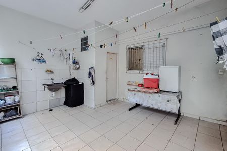 Casa à venda com 270m², 4 quartos e 2 vagasÁrea externa