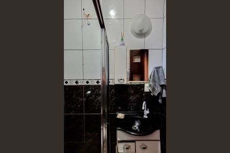 Casa à venda com 270m², 4 quartos e 2 vagasBanheiro (Casa 2)