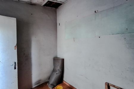 Casa à venda com 270m², 4 quartos e 2 vagasQuarto de Serviço