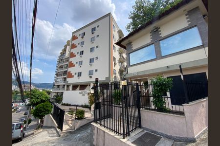 Apartamento para alugar com 60m², 2 quartos e 1 vaga