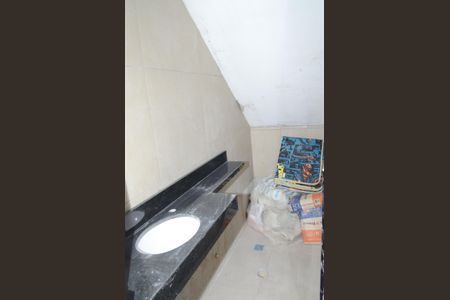 Casa à venda com 100m², 3 quartos e 2 vagasBanheiro 2