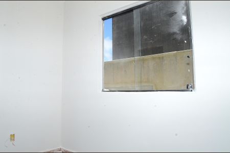 Casa à venda com 100m², 3 quartos e 2 vagasQuarto 2