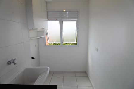 Apartamento para alugar com 68m², 2 quartos e 1 vagaÁrea de Serviço