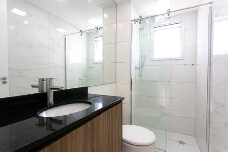 Apartamento à venda com 72m², 3 quartos e 4 vagasBanheiro da Suíte