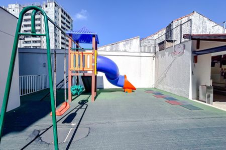 Apartamento à venda com 72m², 3 quartos e 4 vagasÁrea comum - Playground