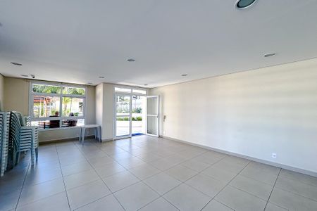 Apartamento à venda com 72m², 3 quartos e 4 vagasÁrea comum - Salão de festas